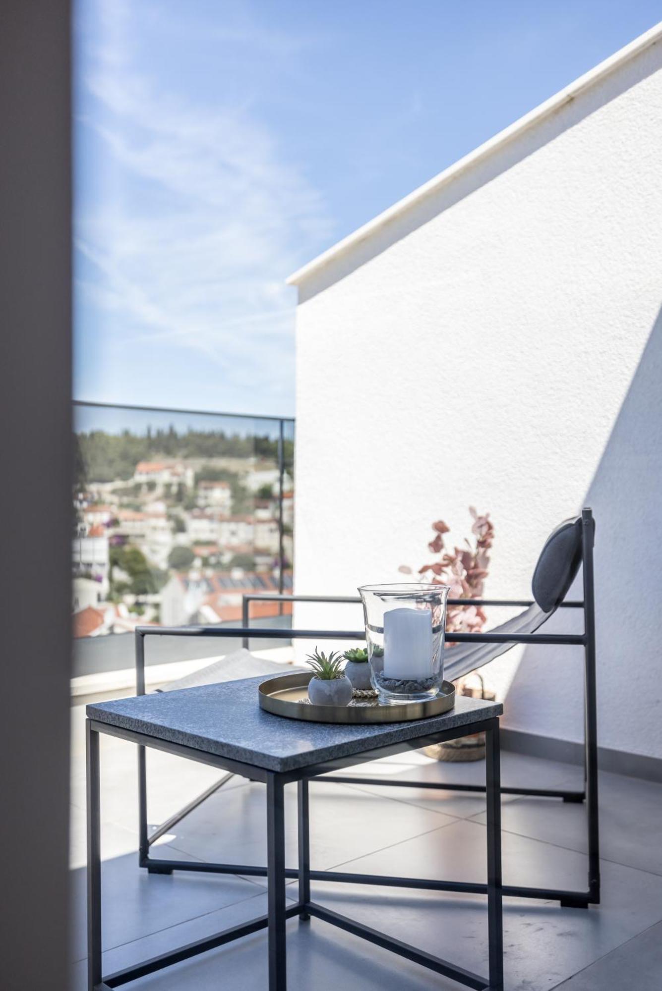 Luxury Immortelle Apartament Sutivan