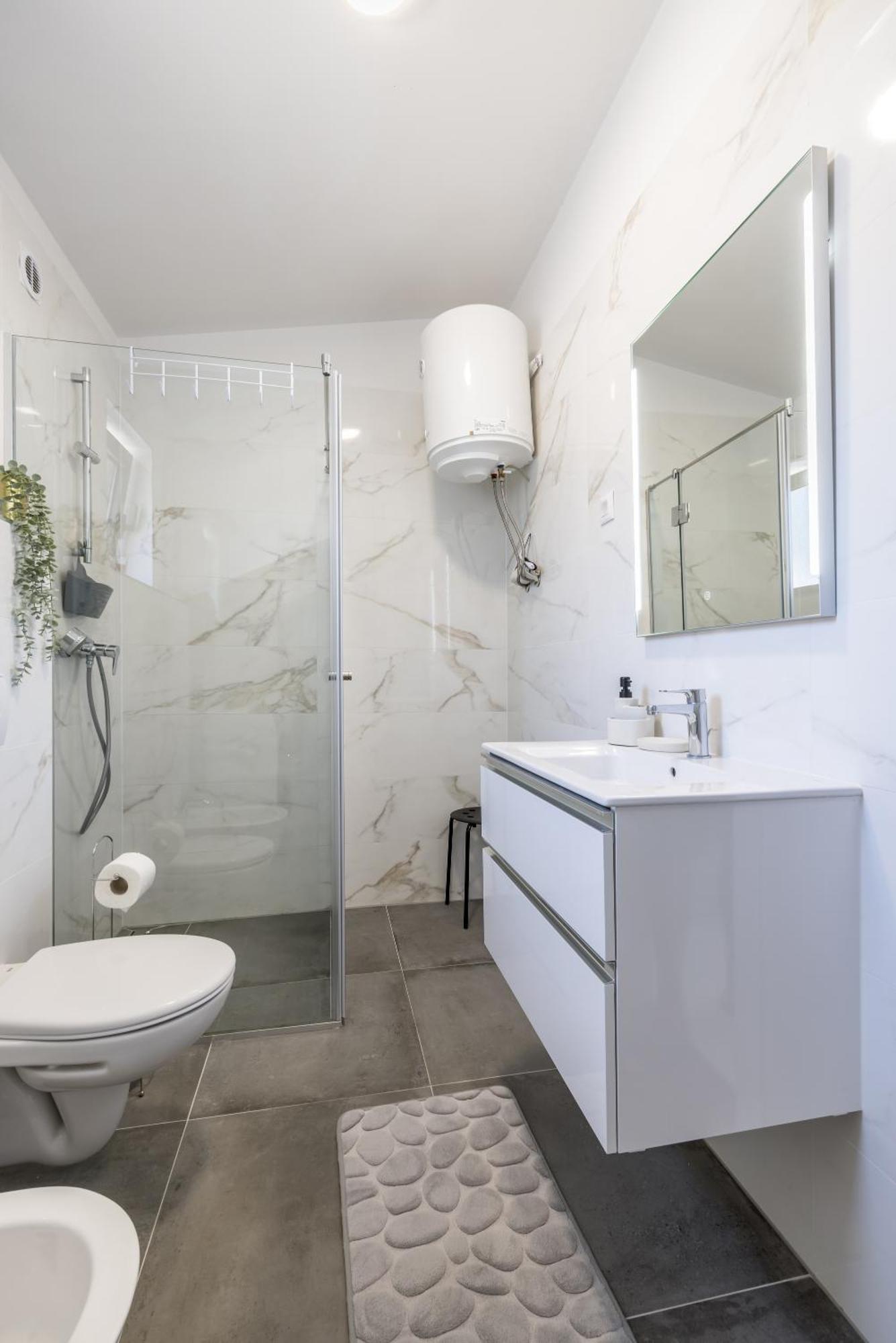 Luxury Immortelle Appartement Sutivan